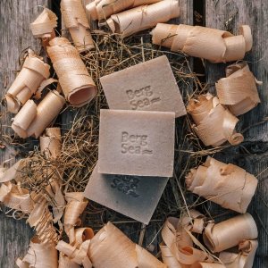 Sapone naturale & guanto peeling in lino con scatoletta regalo in legno